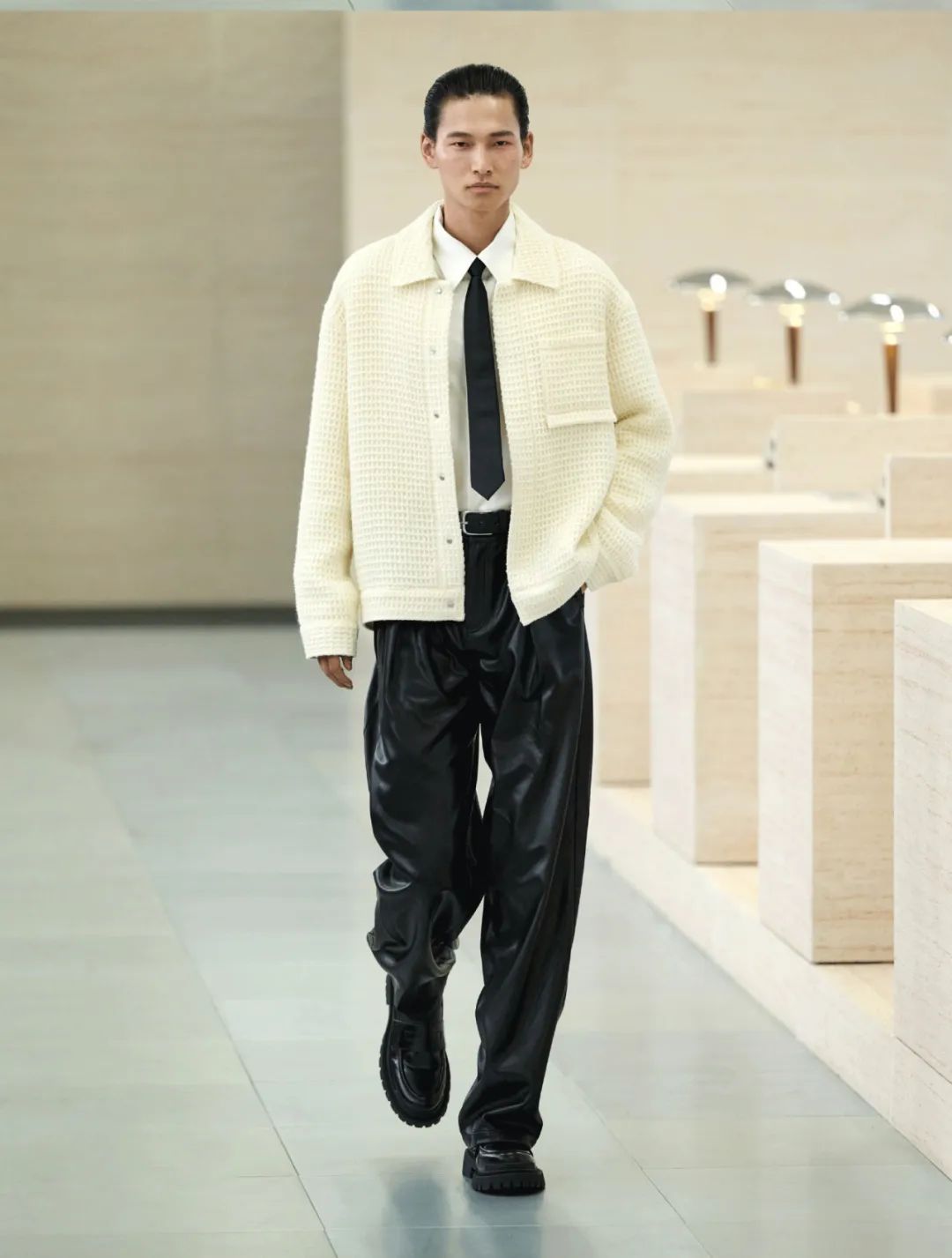 2025年針織服裝細(xì)節(jié)設(shè)計趨勢 百變口袋